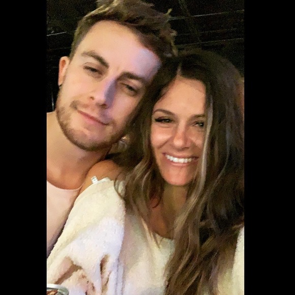 Meet your Posher, Kiersty - Picture 1 of 1